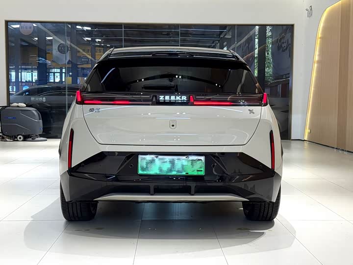 2025 Zeekr X