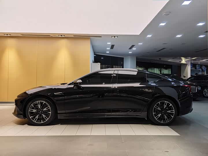 Hozon S 2023 2023款 纯电 520km 后驱版