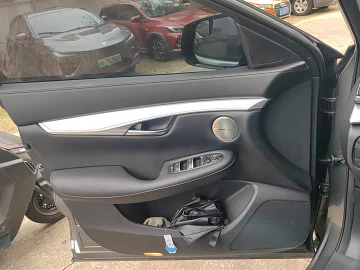 Infiniti QX50 2022 2022款 2.0T 两驱领航版