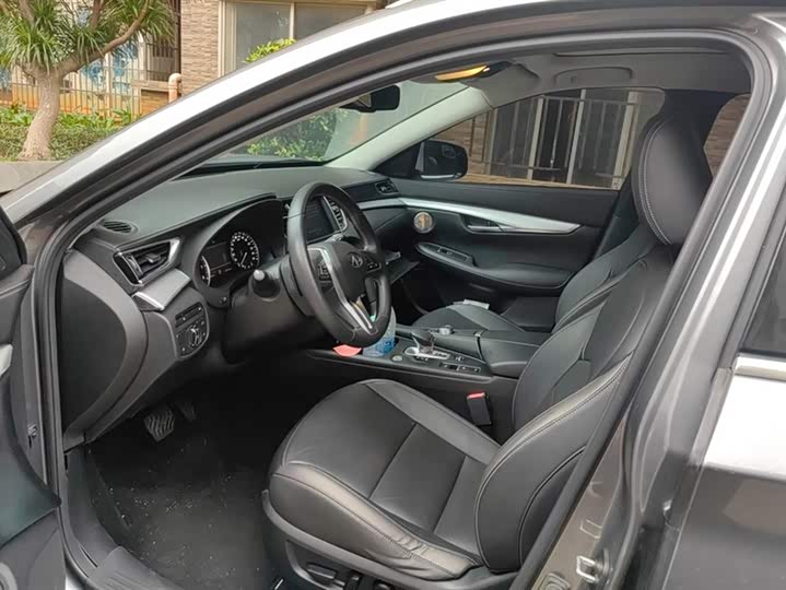 Infiniti QX50 2022 2022款 2.0T 两驱领航版