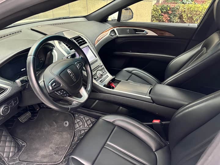 Lincoln MKZ 2020 2020款 2.0T MONO限量尊雅版 MONO WHITE