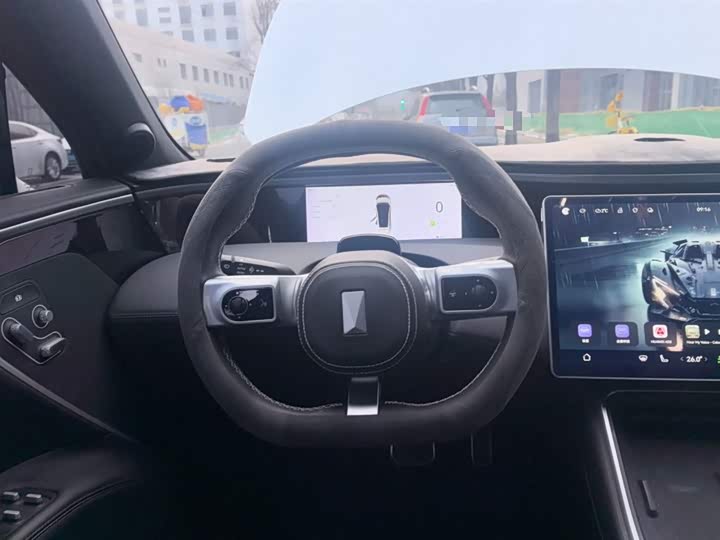 Avatr 11 2023 2023款 鸿蒙 90度 四驱版