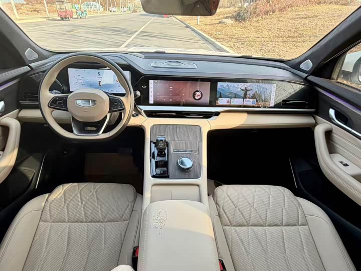 Geely Monjaro 2025 2025款 东方曜 2.0TD 自动揽星版