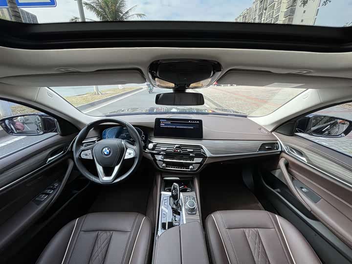 BMW 5 Series Hybrid 2022 2022款 535Le 豪华套装