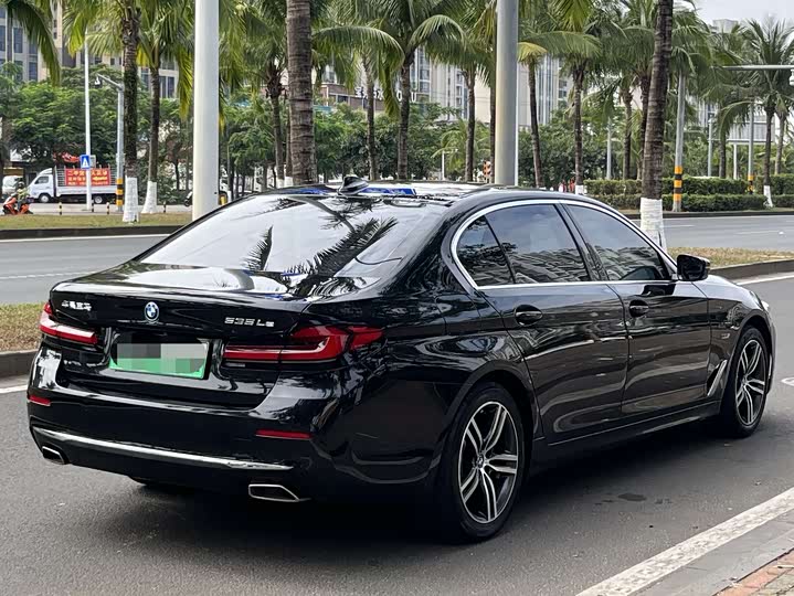 BMW 5 Series Hybrid 2022 2022款 535Le 豪华套装