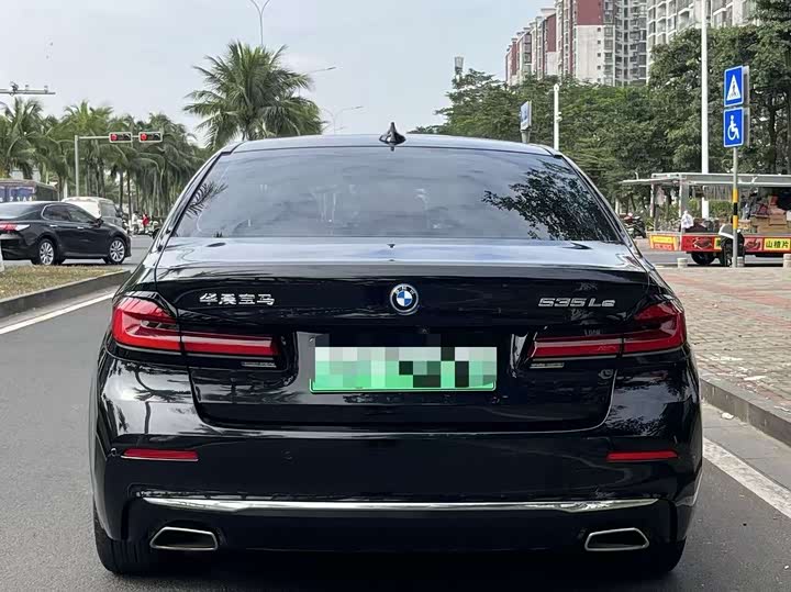 BMW 5 Series Hybrid 2022 2022款 535Le 豪华套装
