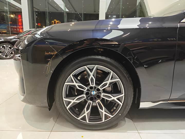 BMW 7 Series 2023 2023款 735Li 豪华套装