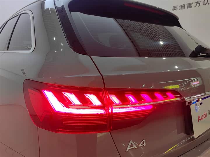 Audi A4 2021 2021款 Avant 先锋派 40 TFSI 时尚动感型