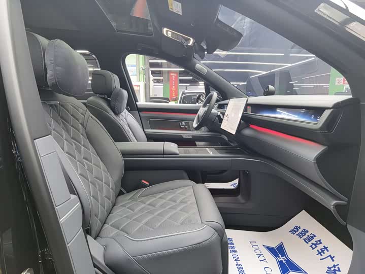 Nio ES8 2026 2026款 六座行政签名版