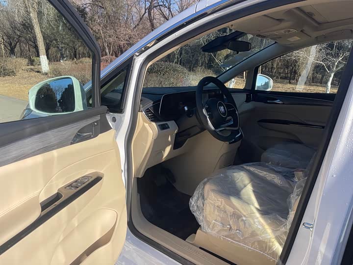 Buick GL8 Hybrid 2025 2025款 陆尚 智享版 7座