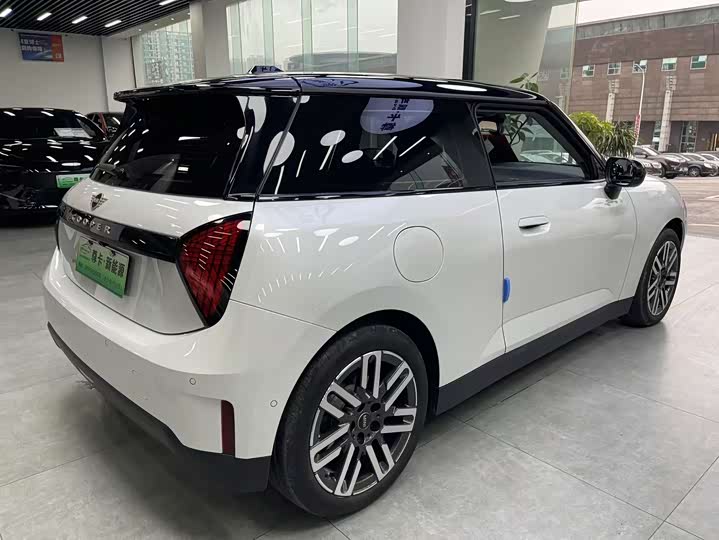 Mini Cooper 2024 2024款 456km COOPER E 经典派