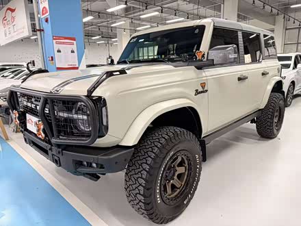 Ford Bronco 2024 2024款 2.3T 荒地