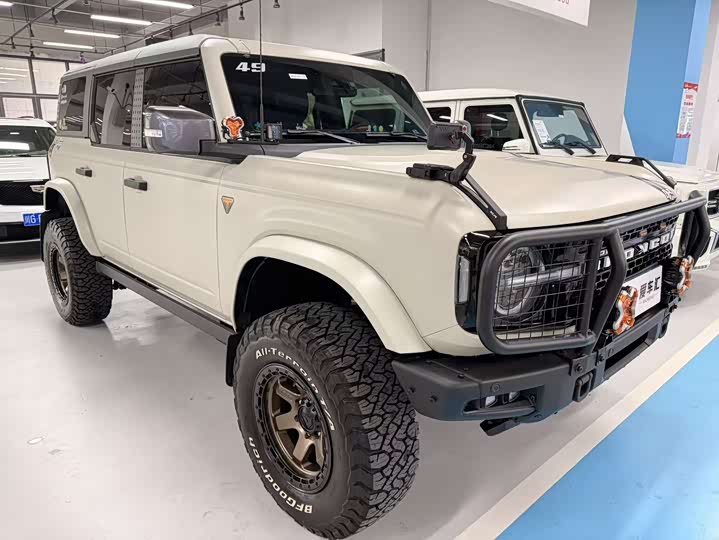 Ford Bronco 2024 2024款 2.3T 荒地