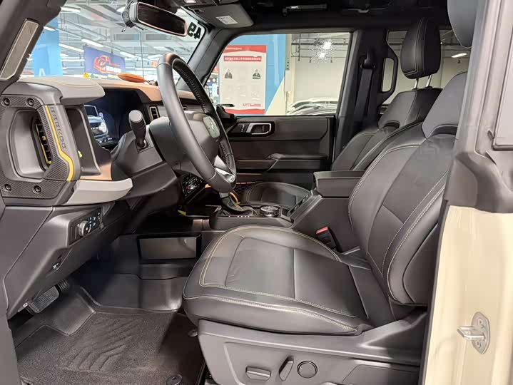 Ford Bronco 2024 2024款 2.3T 荒地