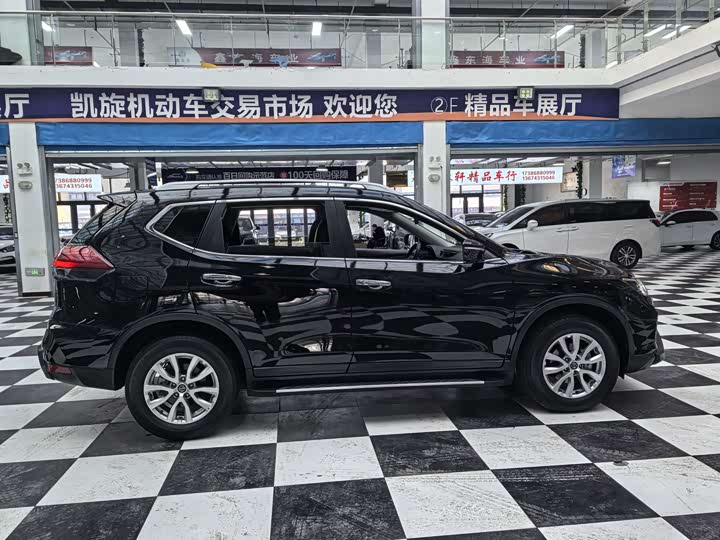 Nissan X-Trail 2023 2023款 经典 2.0L 两驱智联臻享版