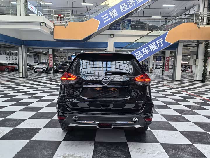 Nissan X-Trail 2023 2023款 经典 2.0L 两驱智联臻享版