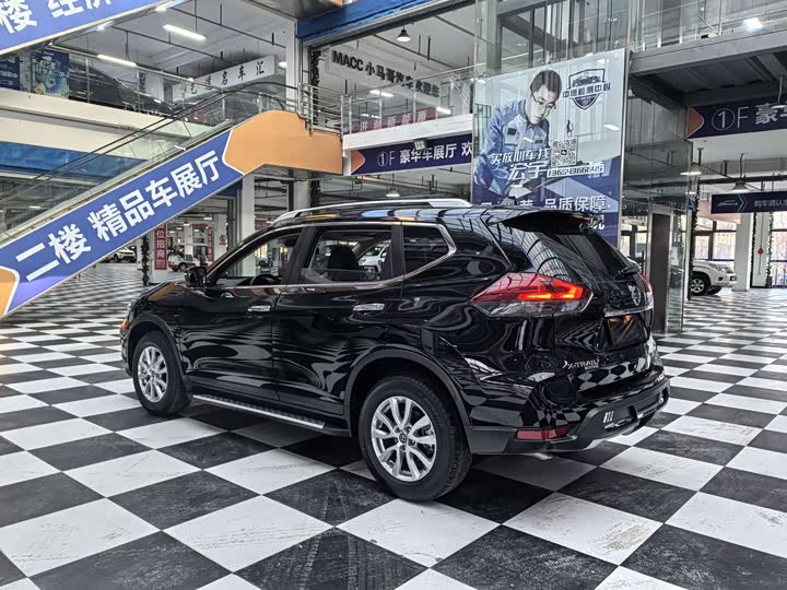 Nissan X-Trail 2023 2023款 经典 2.0L 两驱智联臻享版