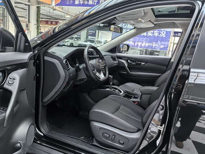 Nissan X-Trail 2023 2023款 经典 2.0L 两驱智联臻享版