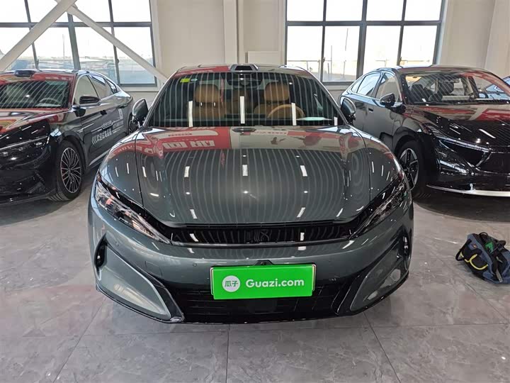 BYD Han L 2025 2025款 DM-p 四驱激光雷达旗舰型