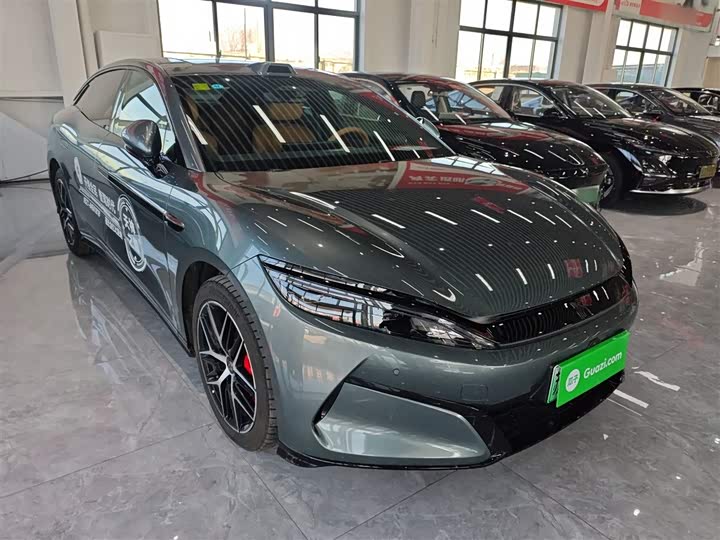 BYD Han L 2025 2025款 DM-p 四驱激光雷达旗舰型