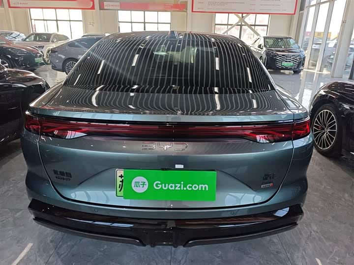 BYD Han L 2025 2025款 DM-p 四驱激光雷达旗舰型