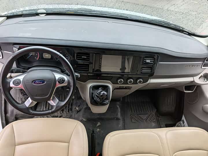 Ford Transit New 2021 2021款 2.2T手动厢式货车Pro5.9米长轴后双胎3座高顶国VI
