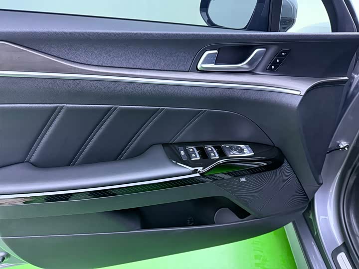 Kia K5 2021 2021款 380T GT-Line 旗舰版