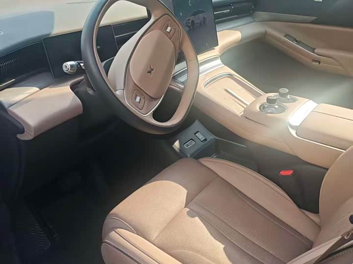 XPeng X9 2025 2025款 纯电 740超长续航 Max