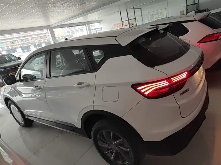 2025 Geely Coolray
