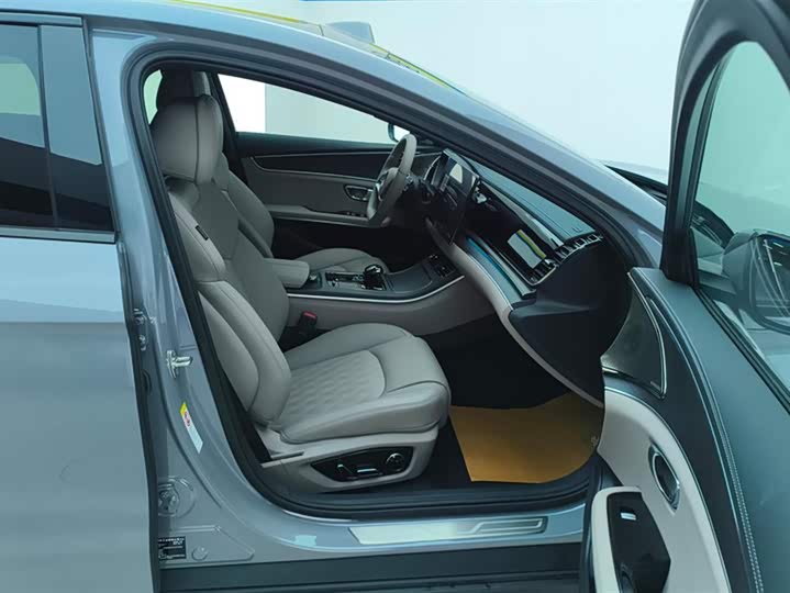 BYD Han 2025 2025款 DM-i 智驾版 125KM激光雷达旗舰型