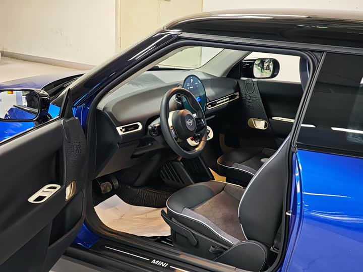 Mini Cooper 2024 2024款 456km COOPER E 经典派