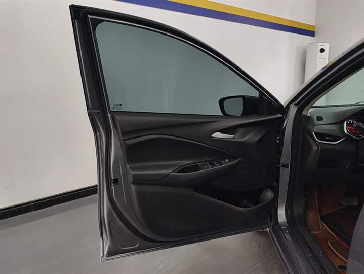 Chevrolet Onix (Cavalier) 2021 2021款 325T 自动欣悦版