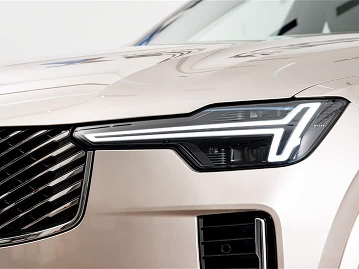 Volvo XC90 2025 2025款 改款 B6 智远豪华版 6座