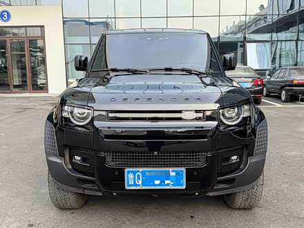 Land Rover Defender 2025 2025款 110 3.0T P400 暗黑特别版