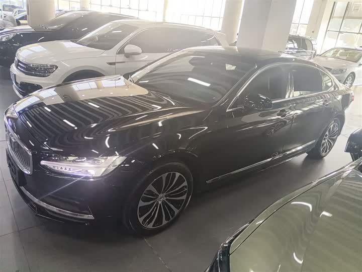 Volvo S90 2025 2025款 B5 智逸豪华版