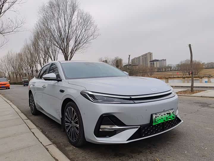 Geely Galaxy A7 2025 2025款 EM-i 150km 星舰版