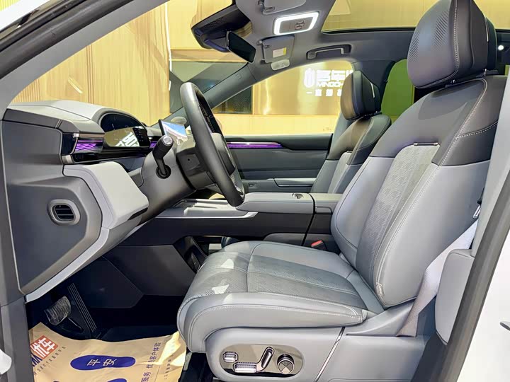 Zeekr 7X 2025 2025款 100kWh 长续航四驱智驾版