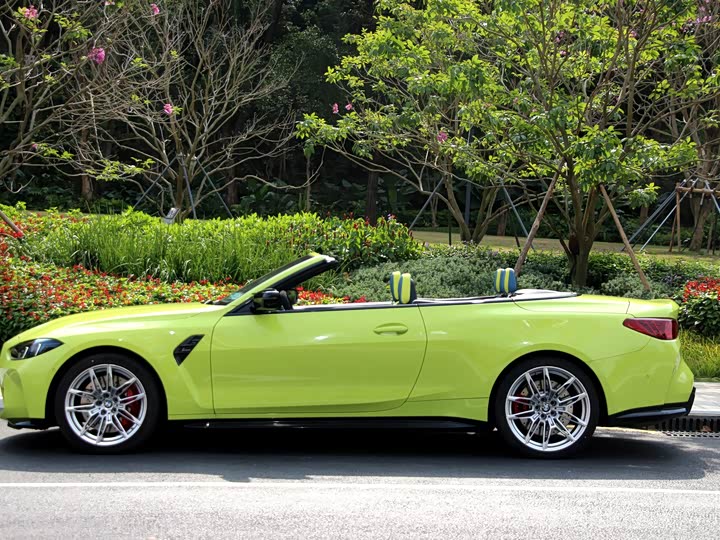 BMW M4 2024 2024款 M4敞篷轿跑车 M xDrive 雷霆版