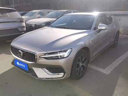 Volvo S60 2025 2025款 B4 智逸豪华版