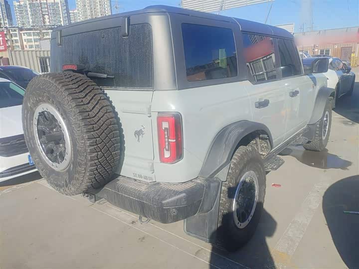 Ford Bronco 2024 2024款 2.3T 荒地