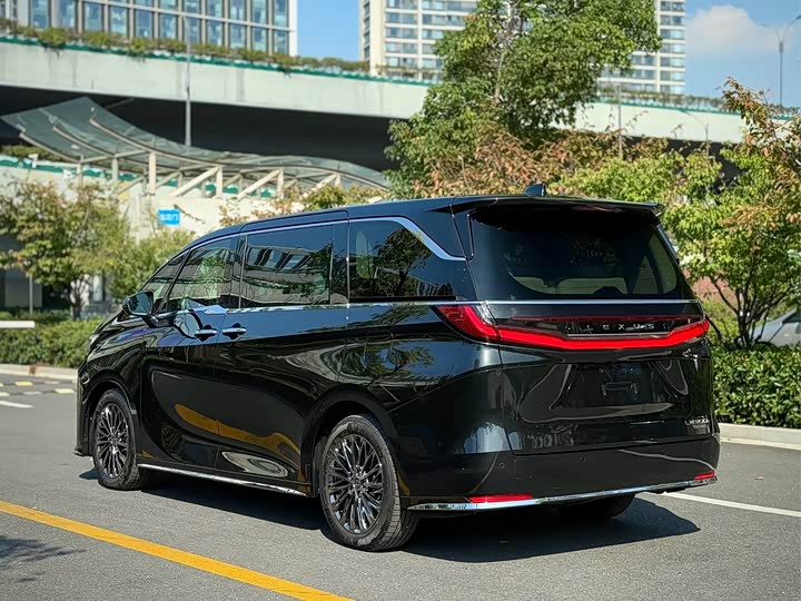 Lexus LM 2023 2023款 500h 六座尊崇版