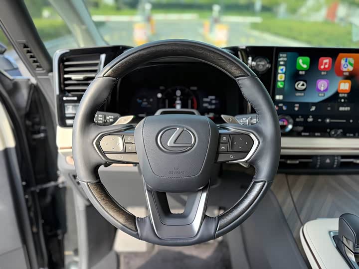 Lexus LM 2023 2023款 500h 六座尊崇版