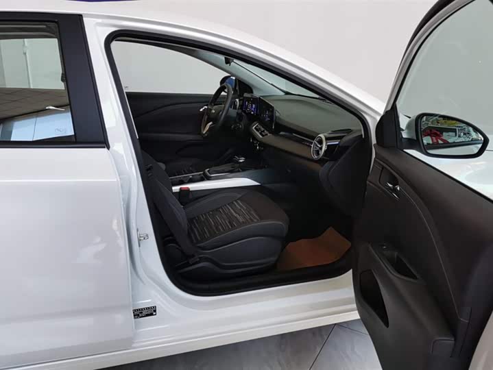 Chevrolet Monza 2024 2024款 1.5L 双离合乐享版