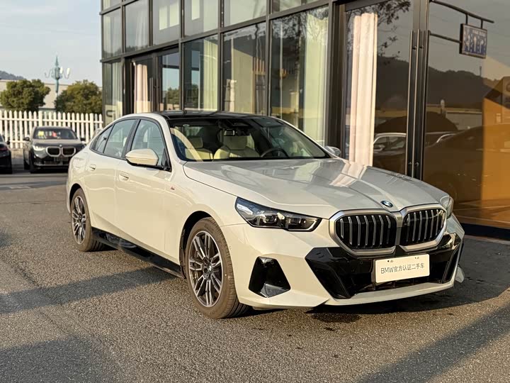 BMW 5 Series 2024 2024款 525i M运动套装