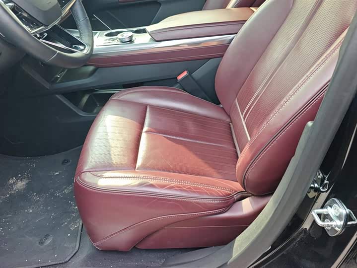 Cadillac XT5 2025 2025款 2.0T 铂金型