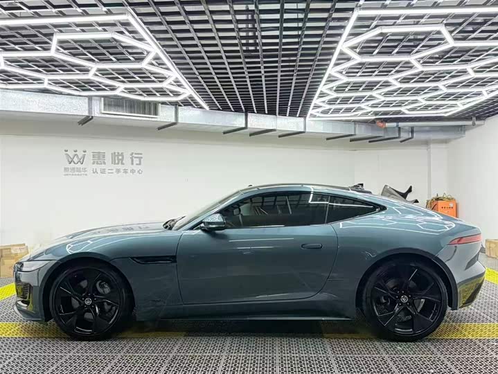 Jaguar F-Type 2024 2024款 P300 75周年典藏硬顶版