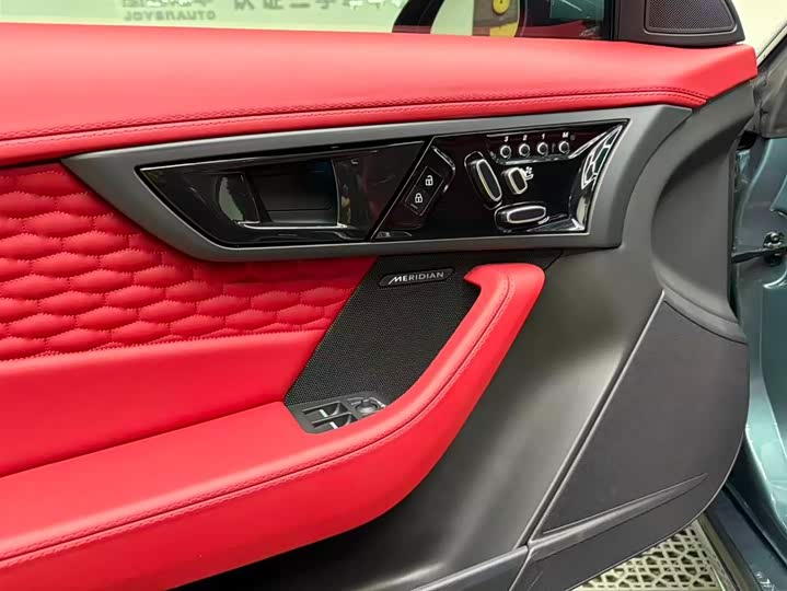 Jaguar F-Type 2024 2024款 P300 75周年典藏硬顶版