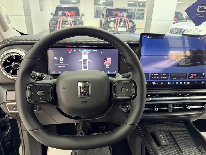 Tank 300 2025 2025款 2.0T 汽油征服者