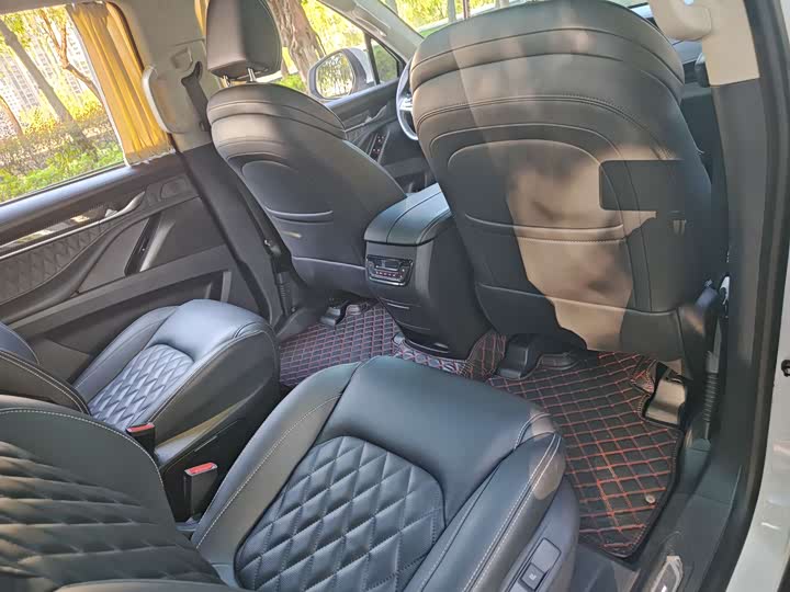 Maxus D90 Pro 2021 2021款 2.0T 柴油两驱畅享版 7座