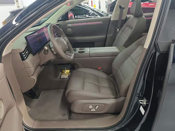 IM motors LS6 2026 2026款 增程 66 Max+